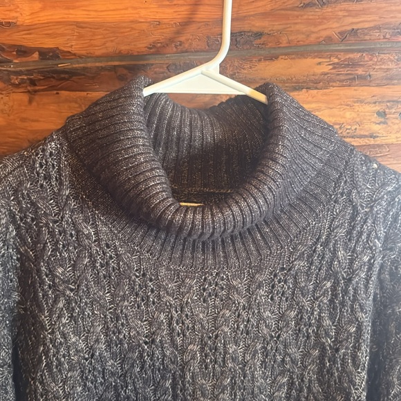 Aventura Cable Knit Sweater - Picture 6 of 6